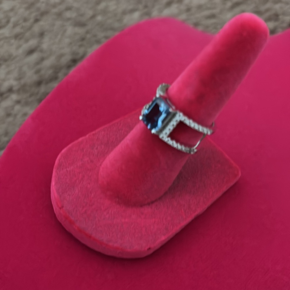 QVC ring - Picture 3 of 6